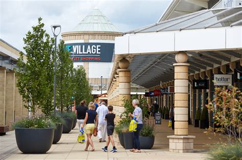 Lakeside Village Outlet Shopping Centre .